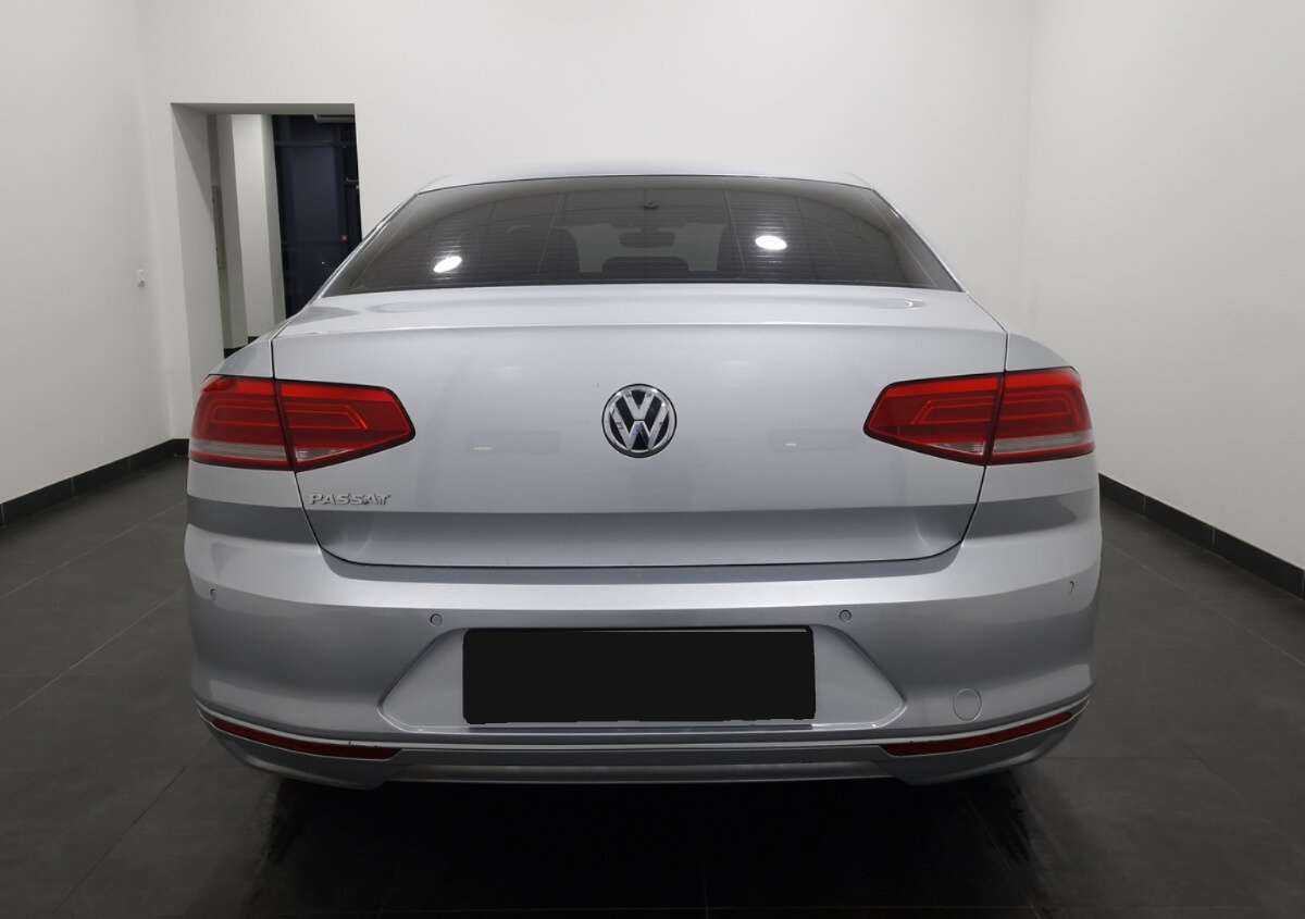 Volkswagen Passat, 2015 Фото №2