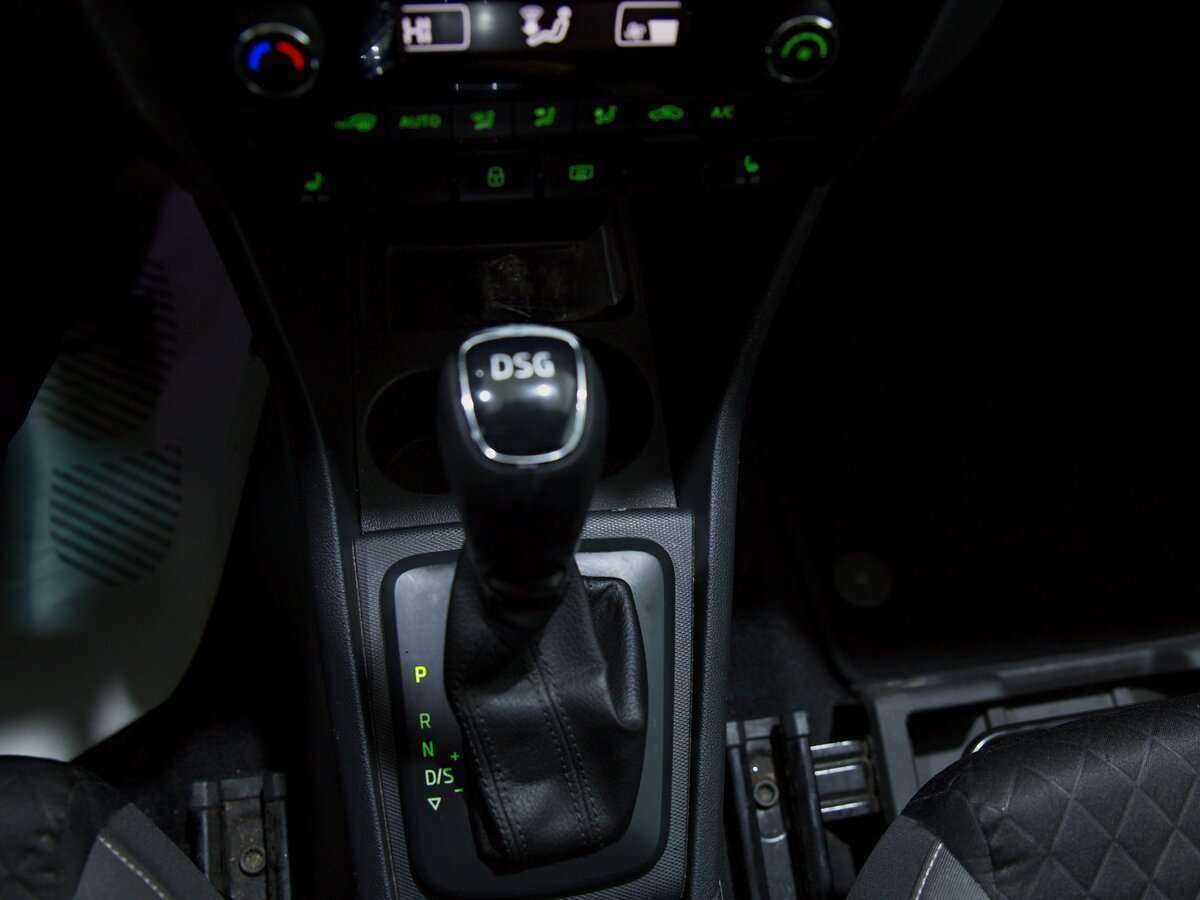 Skoda Rapid, 2017 Фото №12