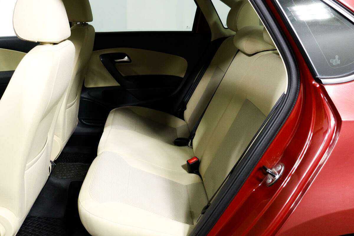 Volkswagen Polo, 2018 Фото №12