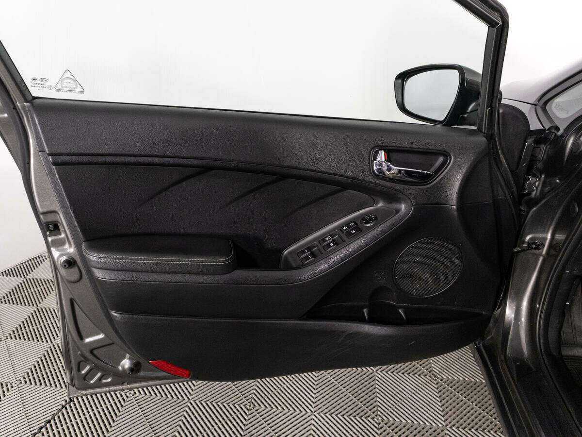 Kia Cerato, 2019 Фото №24