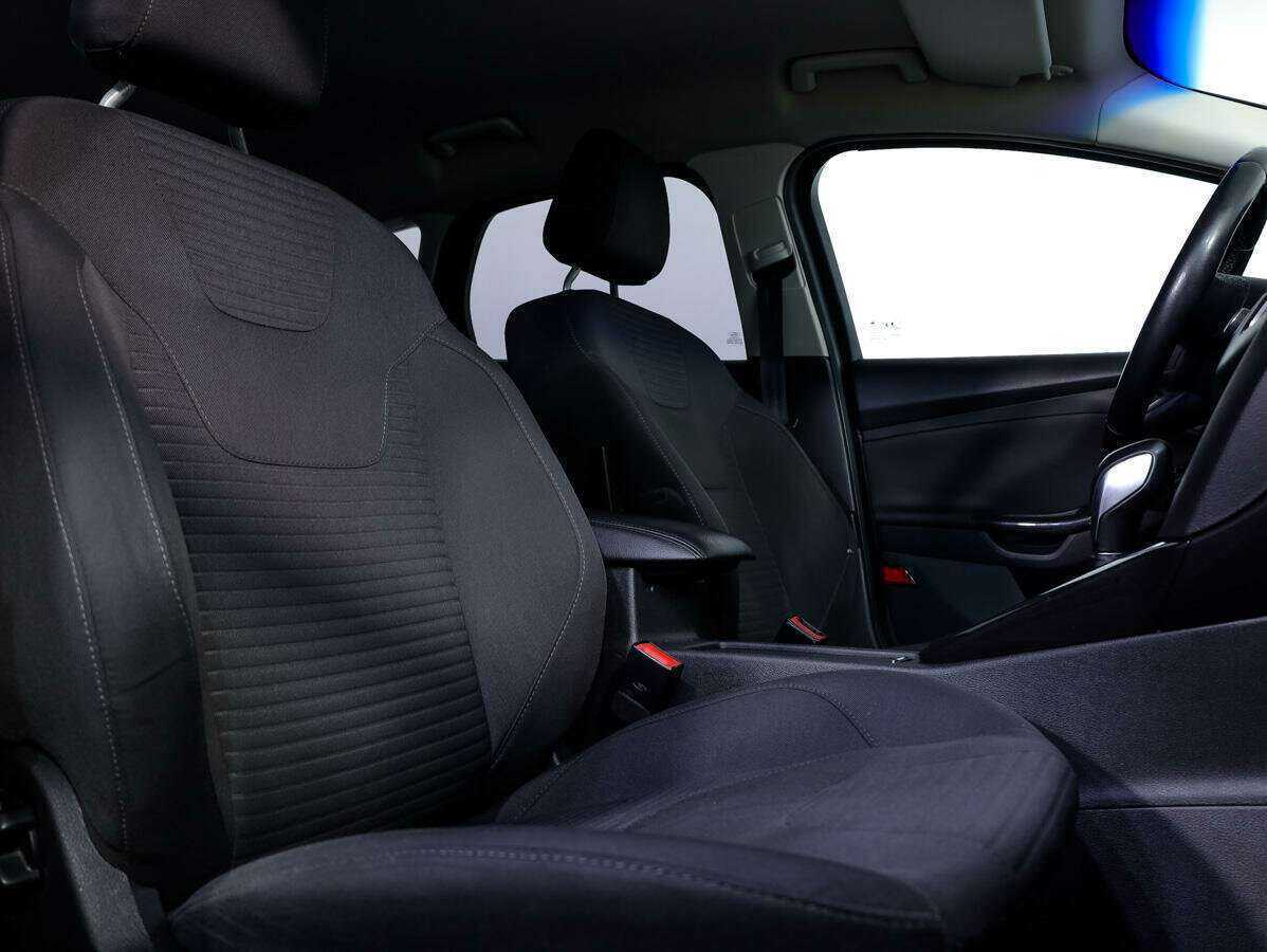 Ford Focus, 2018 Фото №11