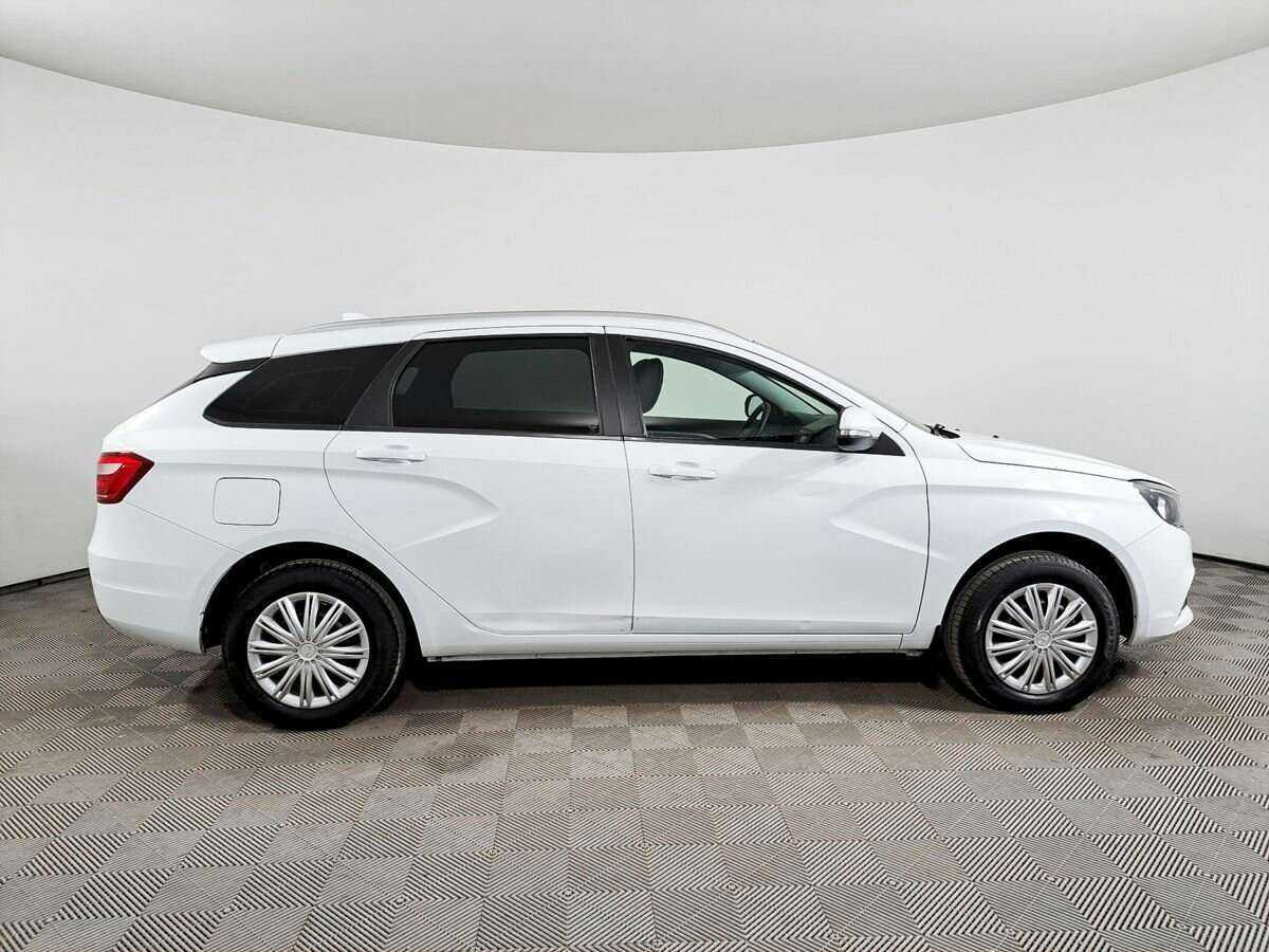 Lada (ВАЗ) Vesta SW, 2018 Фото №4