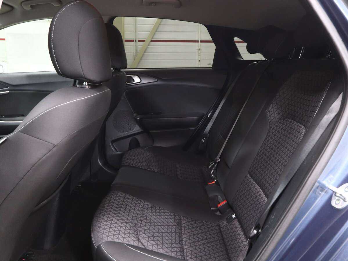 Kia Ceed, 2018 Фото №11