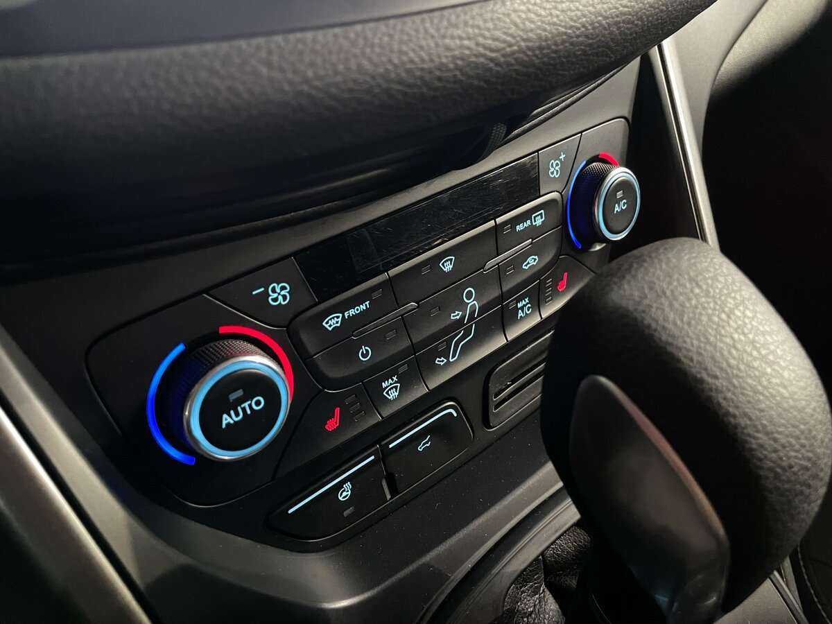 Ford Kuga, 2017 Фото №16