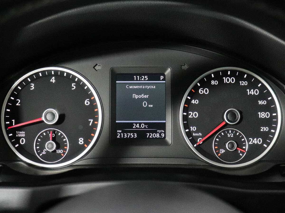 Volkswagen Tiguan, 2012 Фото №12