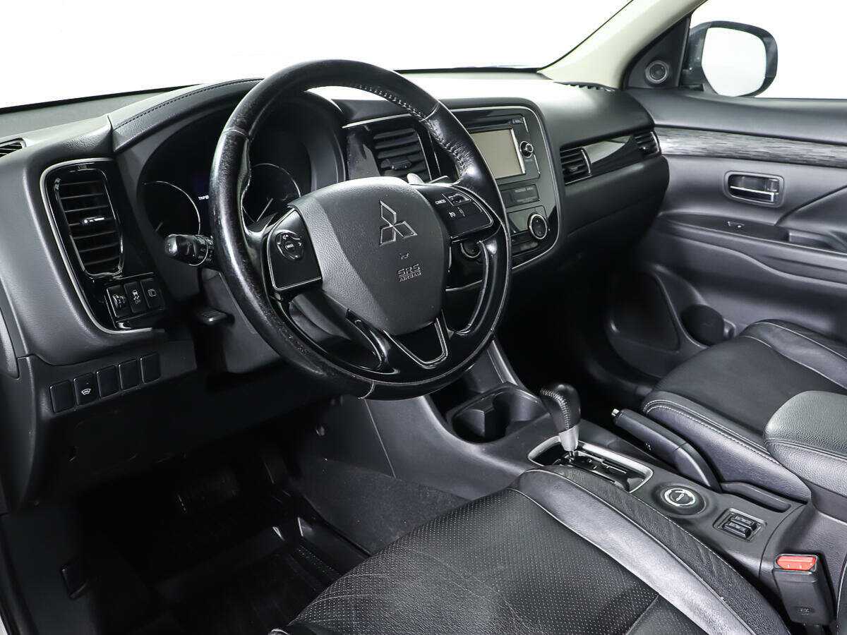 Mitsubishi Outlander, 2015 Фото №13