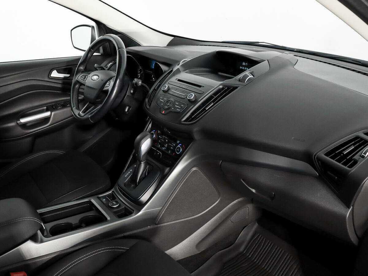 Ford Kuga, 2018 Фото №12