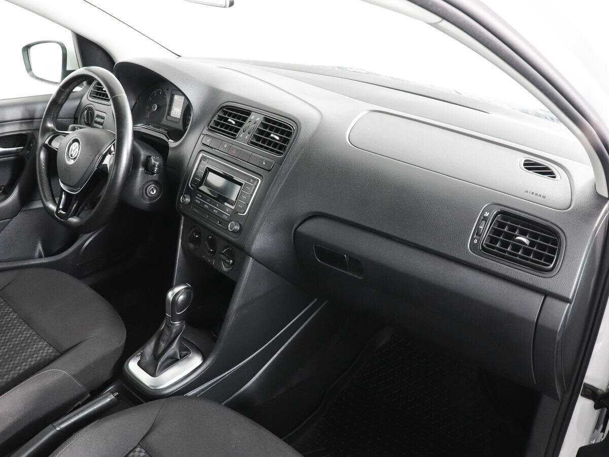 Volkswagen Polo, 2018 Фото №10
