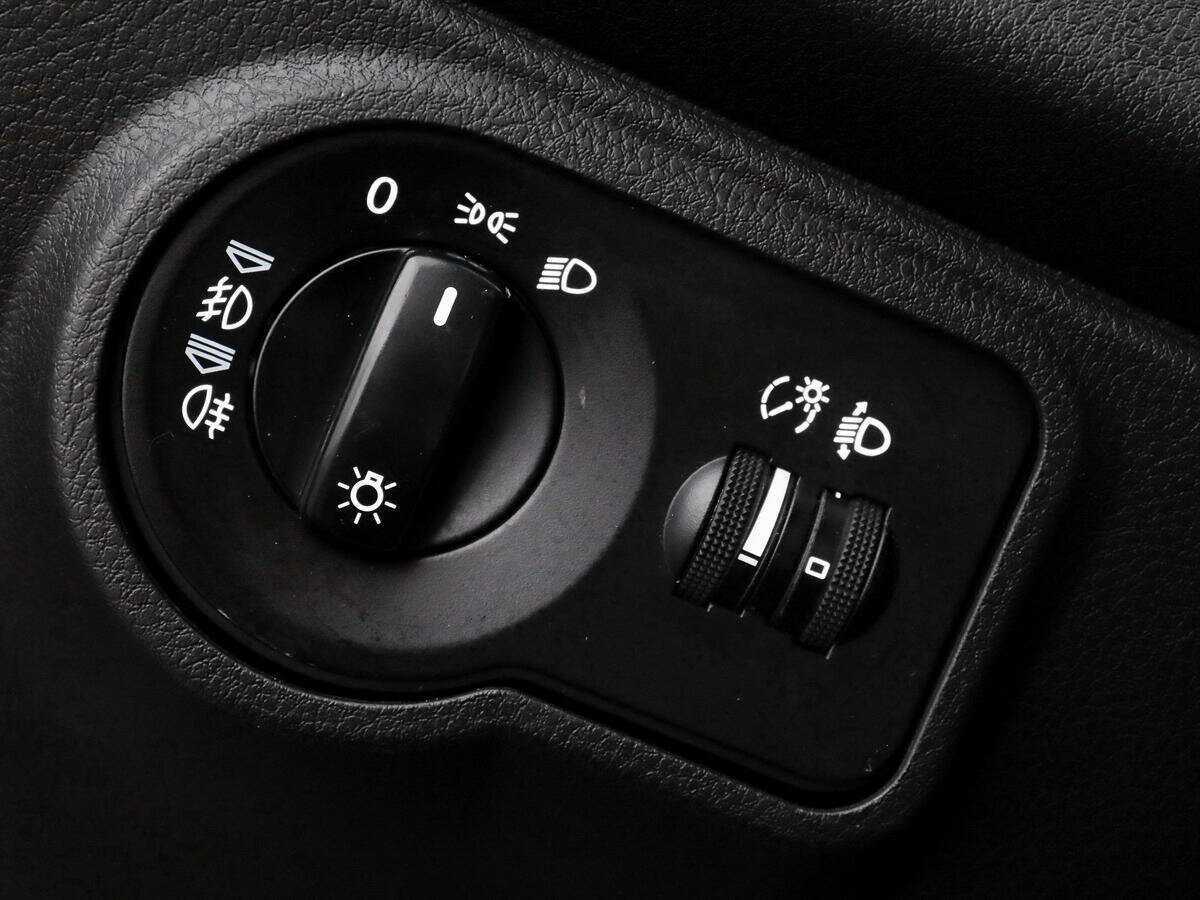 УАЗ Patriot, 2016 Фото №16