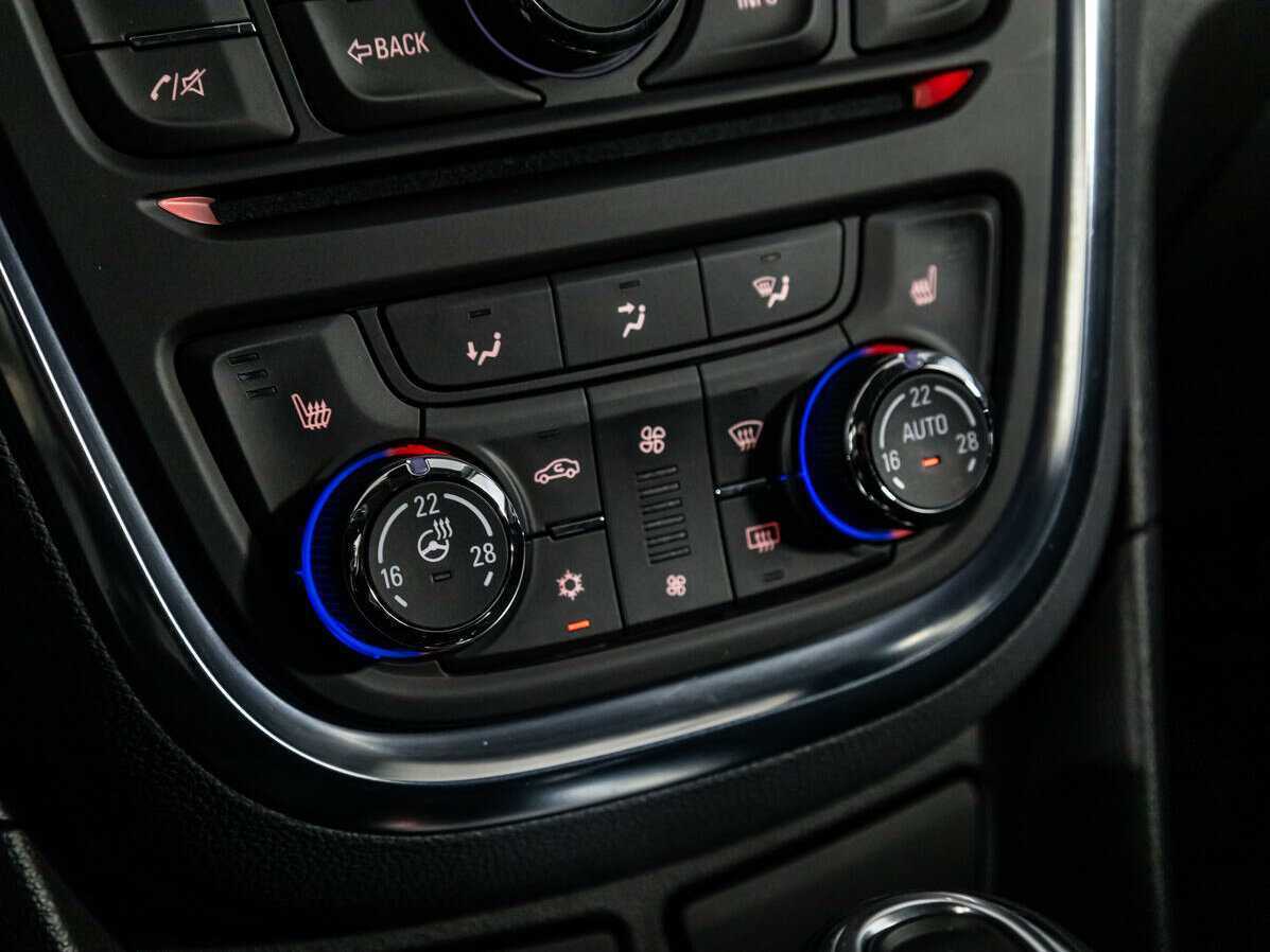 Opel Mokka, 2013 Фото №18