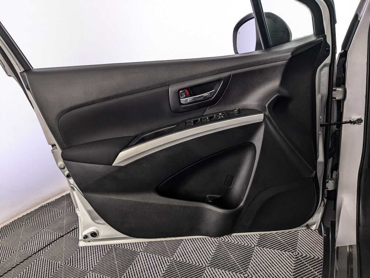 Suzuki SX4, 2018 Фото №15