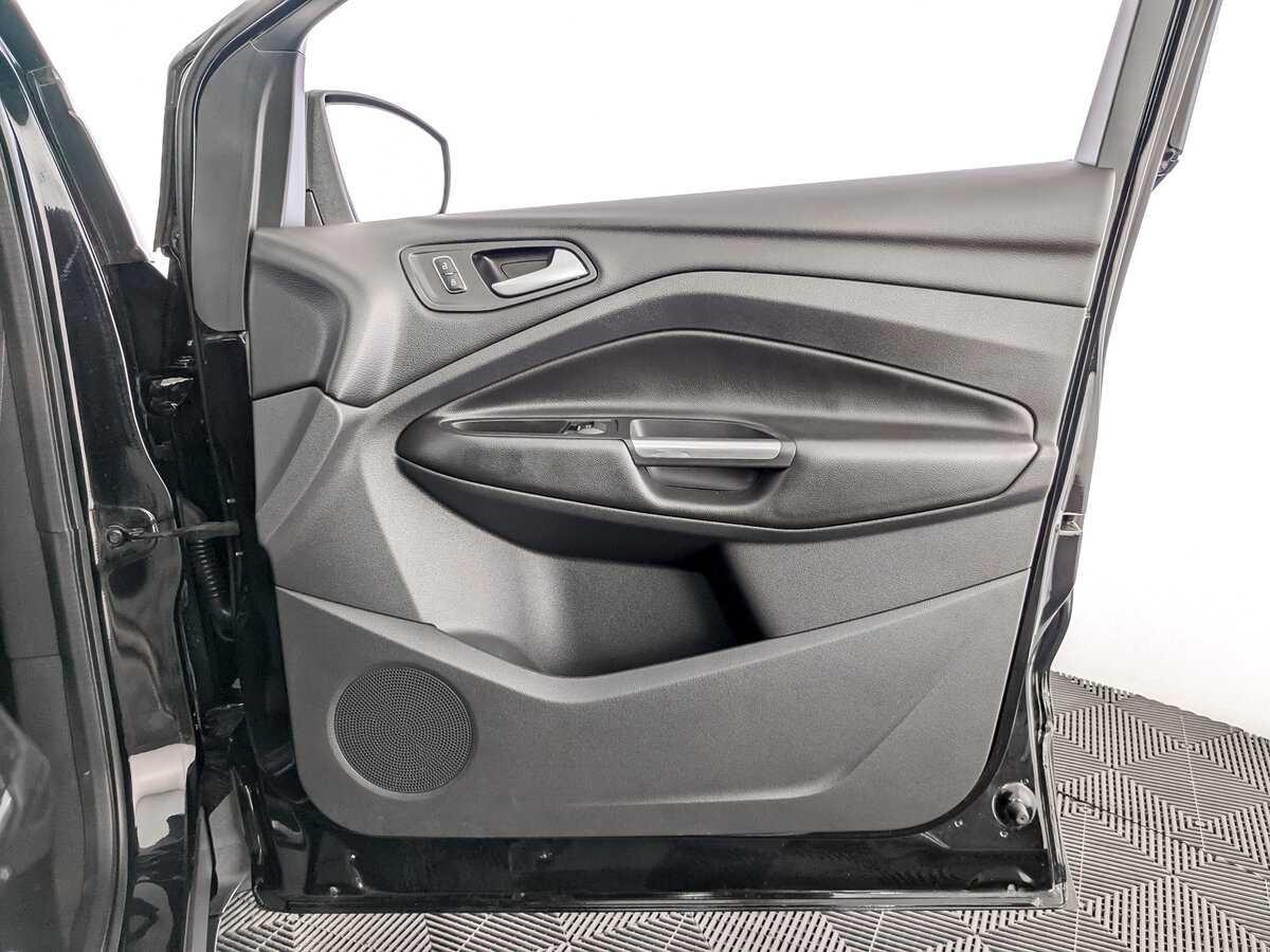 Ford Kuga, 2016 Фото №20