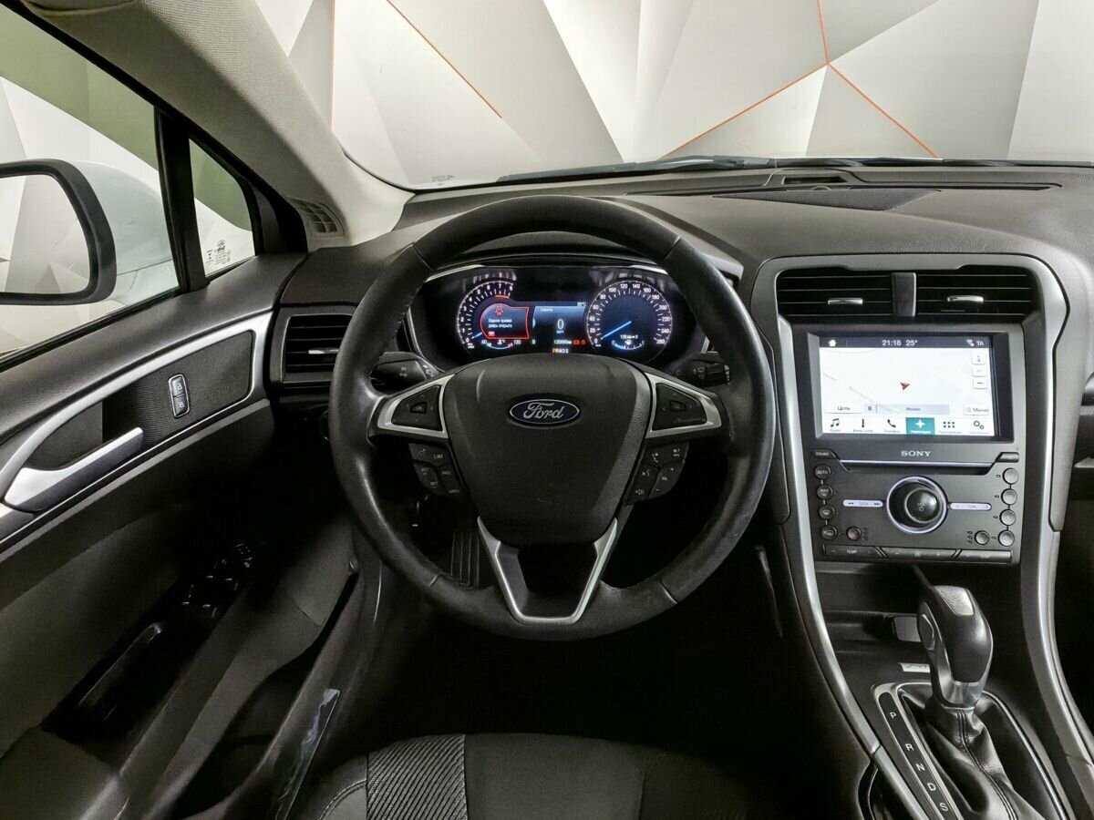 Ford Mondeo, 2017 Фото №15