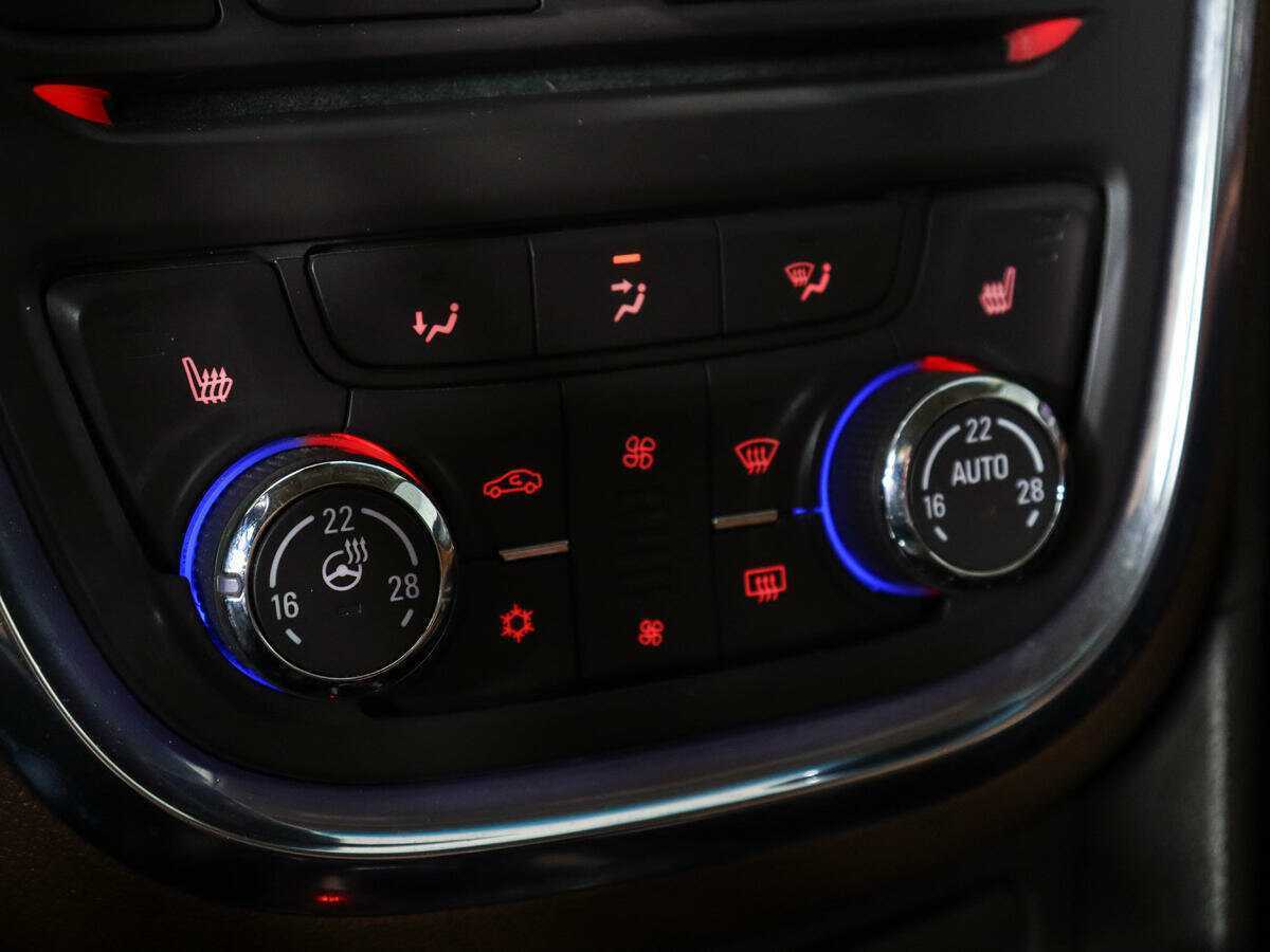 Opel Mokka, 2013 Фото №14