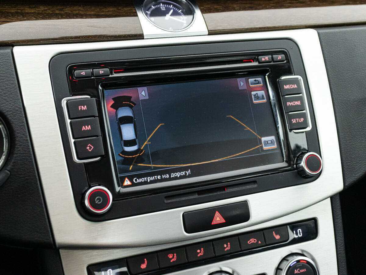 Volkswagen Passat, 2012 Фото №15