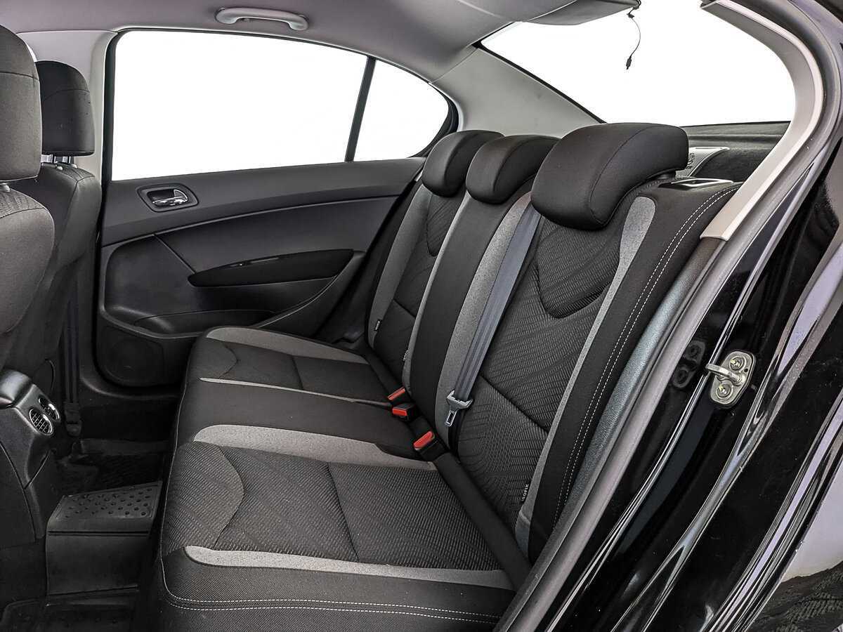 Peugeot 408, 2016 Фото №16