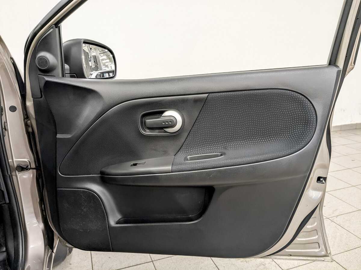 Nissan Note, 2013 Фото №24