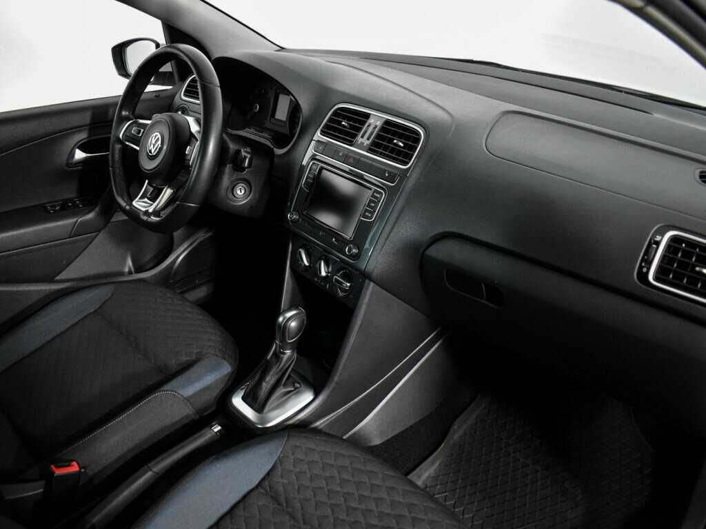 Volkswagen Polo, 2019 Фото №11