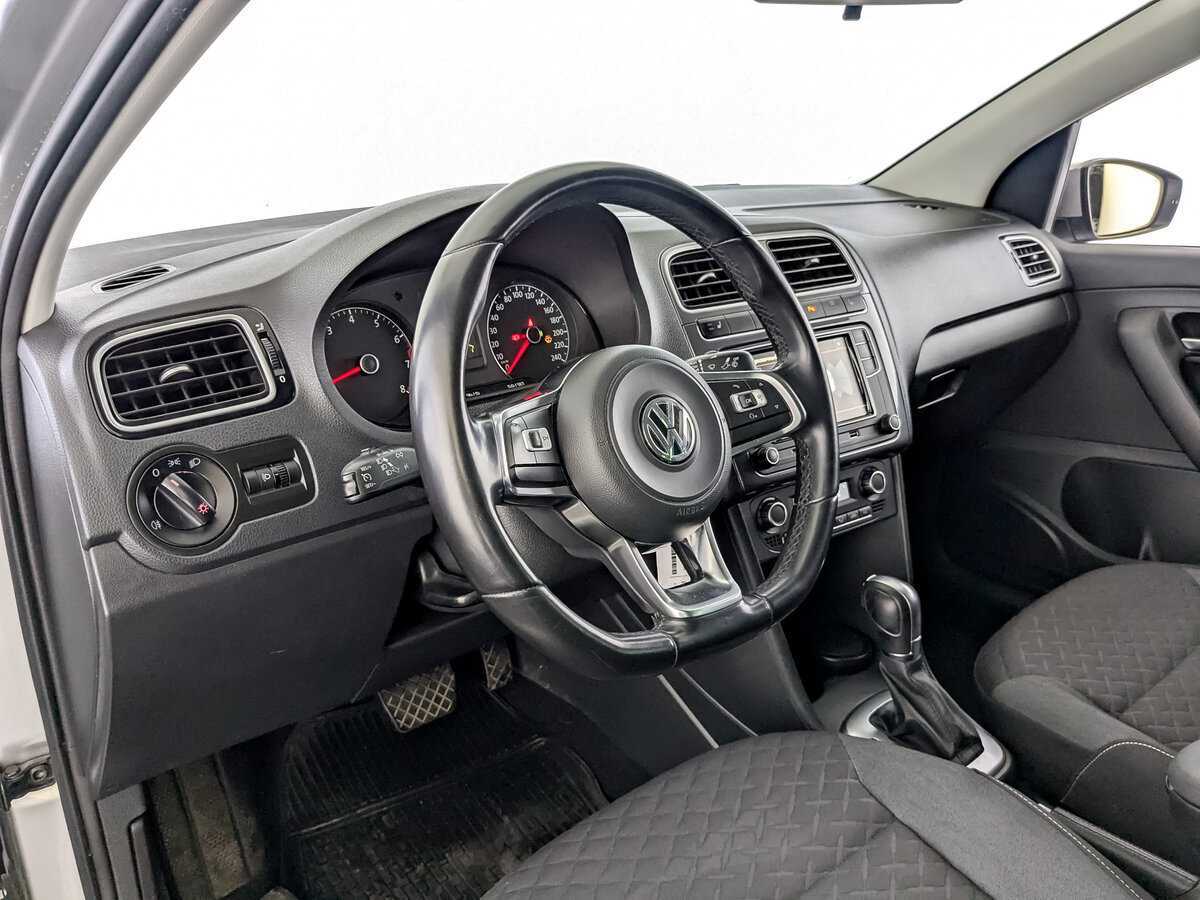 Volkswagen Polo, 2019 Фото №16