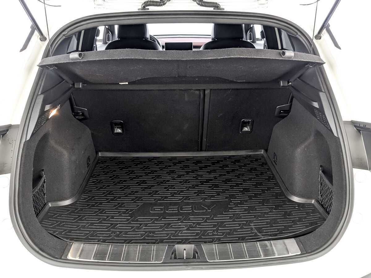 Geely Coolray, 2022 Фото №10