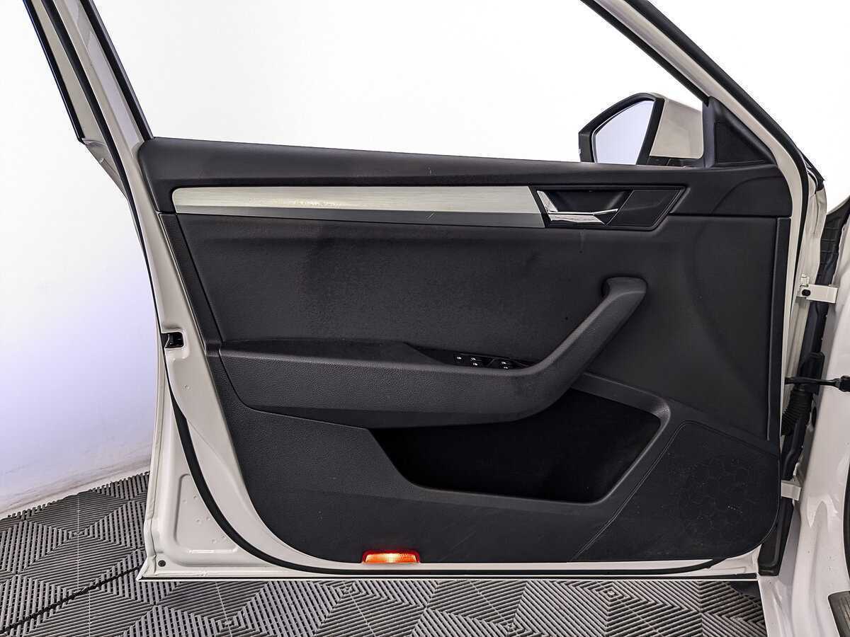 Skoda Superb, 2017 Фото №19
