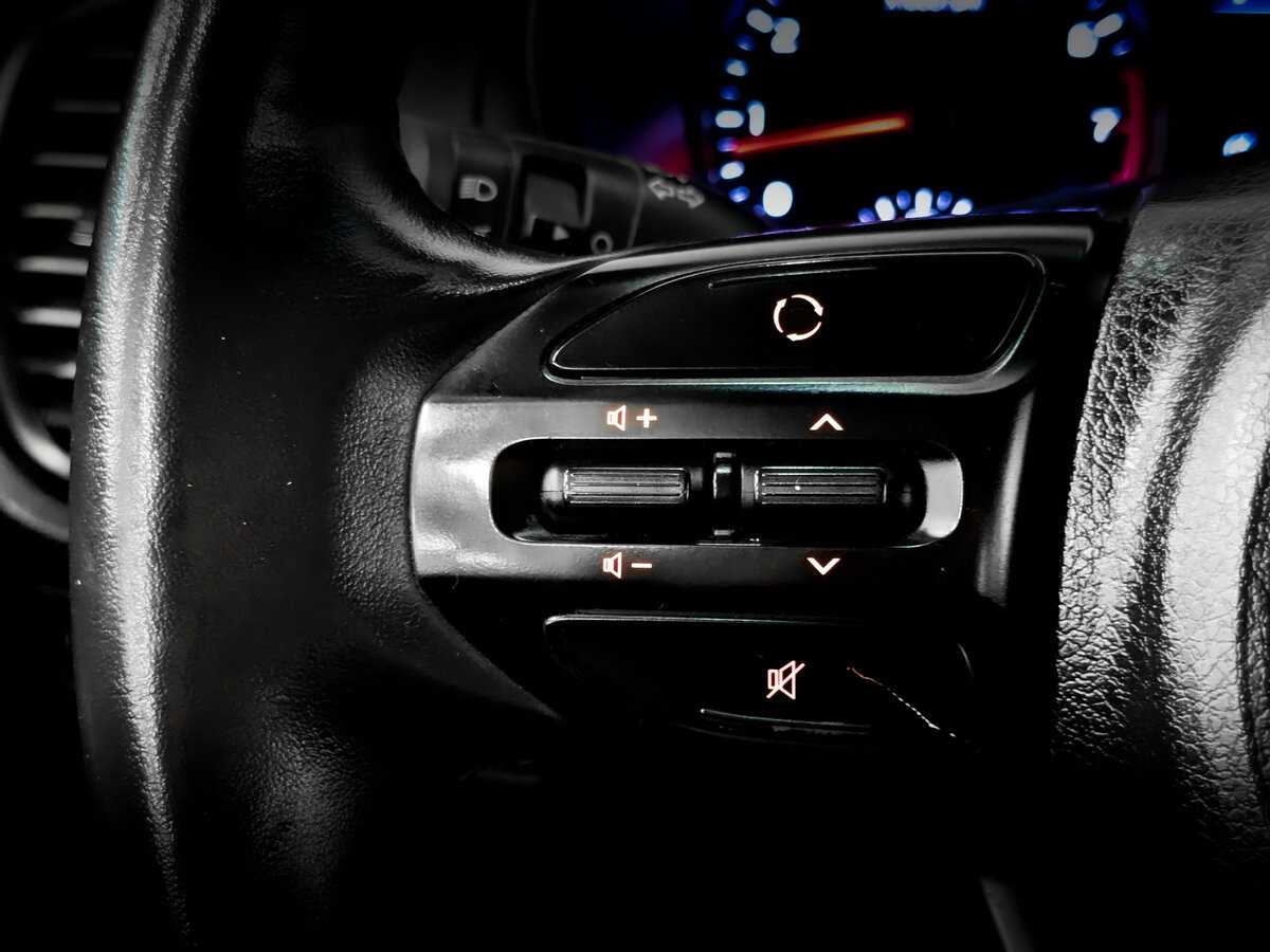 Kia Rio X-Line, 2020 Фото №24