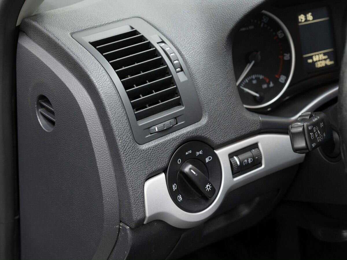 Skoda Octavia, 2012 Фото №16