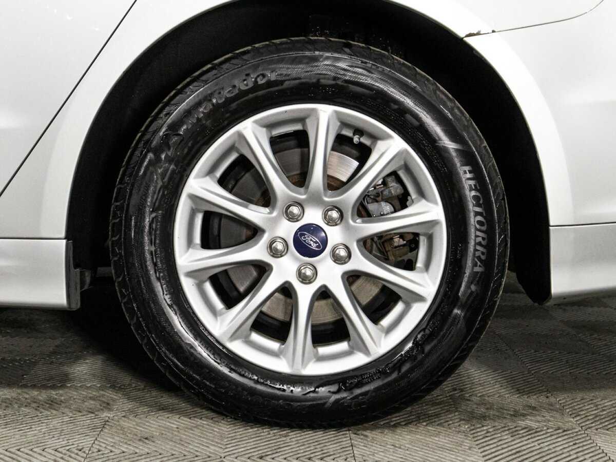 Ford Mondeo, 2018 Фото №17