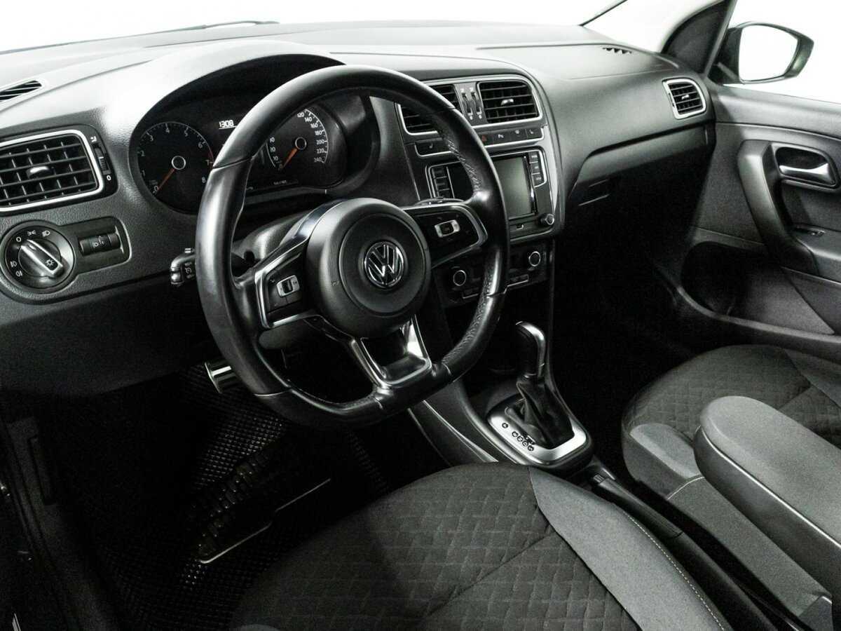 Volkswagen Polo, 2018 Фото №11