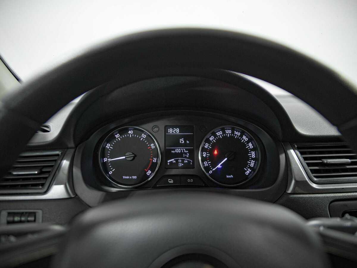 Skoda Rapid, 2015 Фото №7