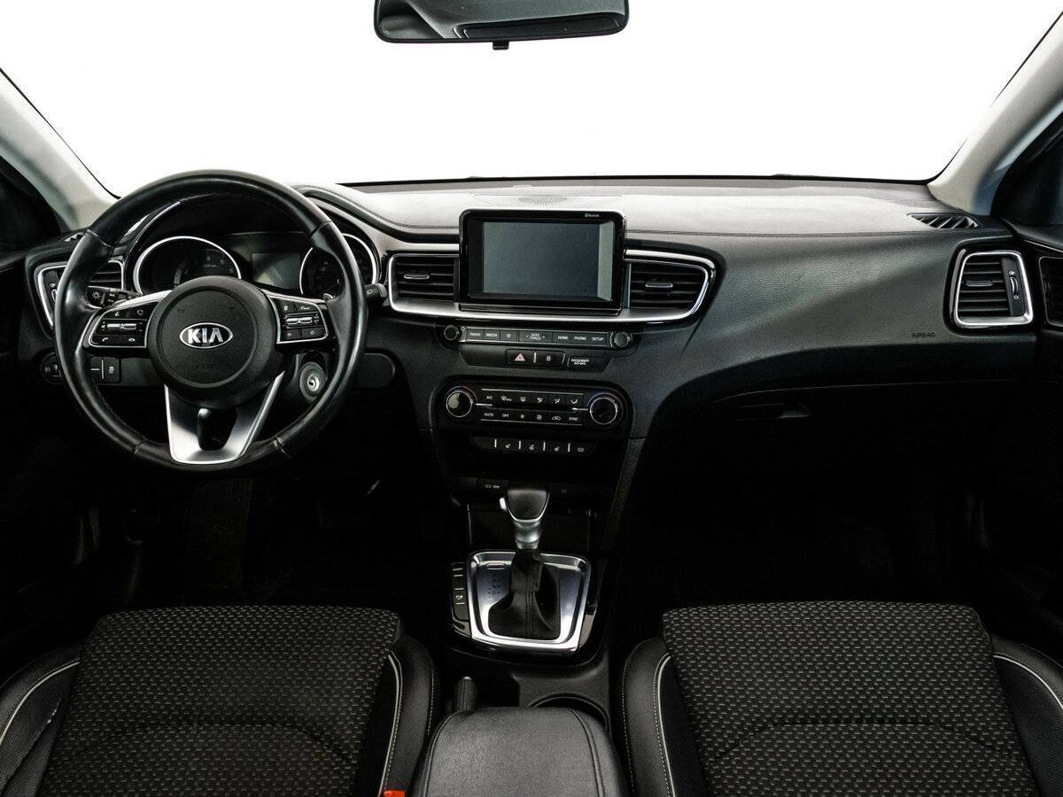 Kia Ceed, 2018 Фото №8