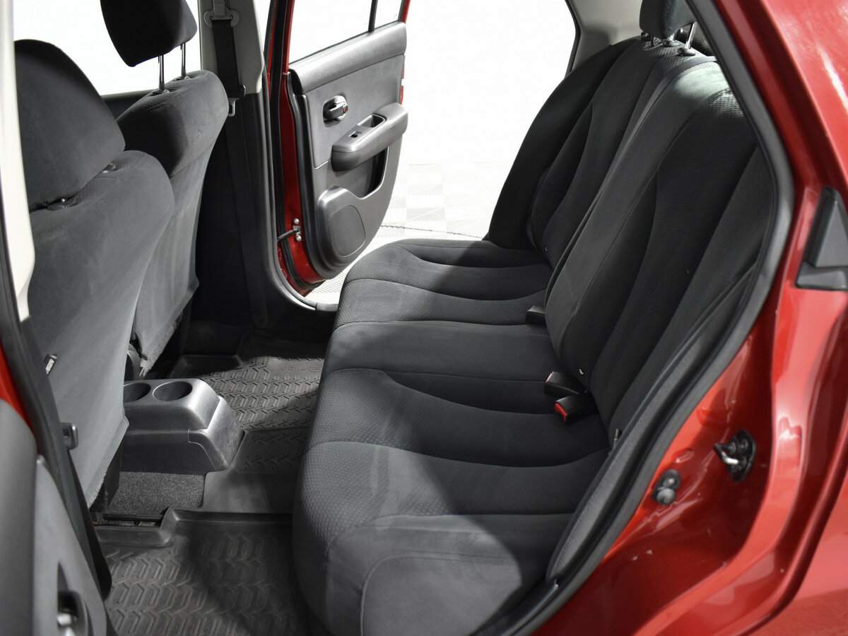 Nissan Tiida, 2012 Фото №10