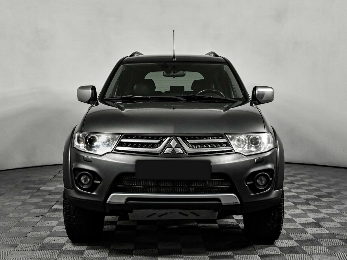 Mitsubishi Pajero Sport II Рестайлинг, 2013 Фото №2