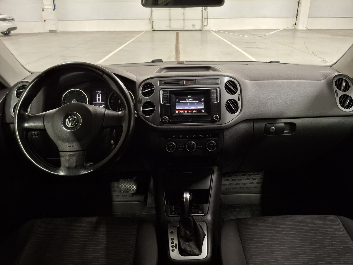 Volkswagen Tiguan I Рестайлинг, 2015 Фото №14