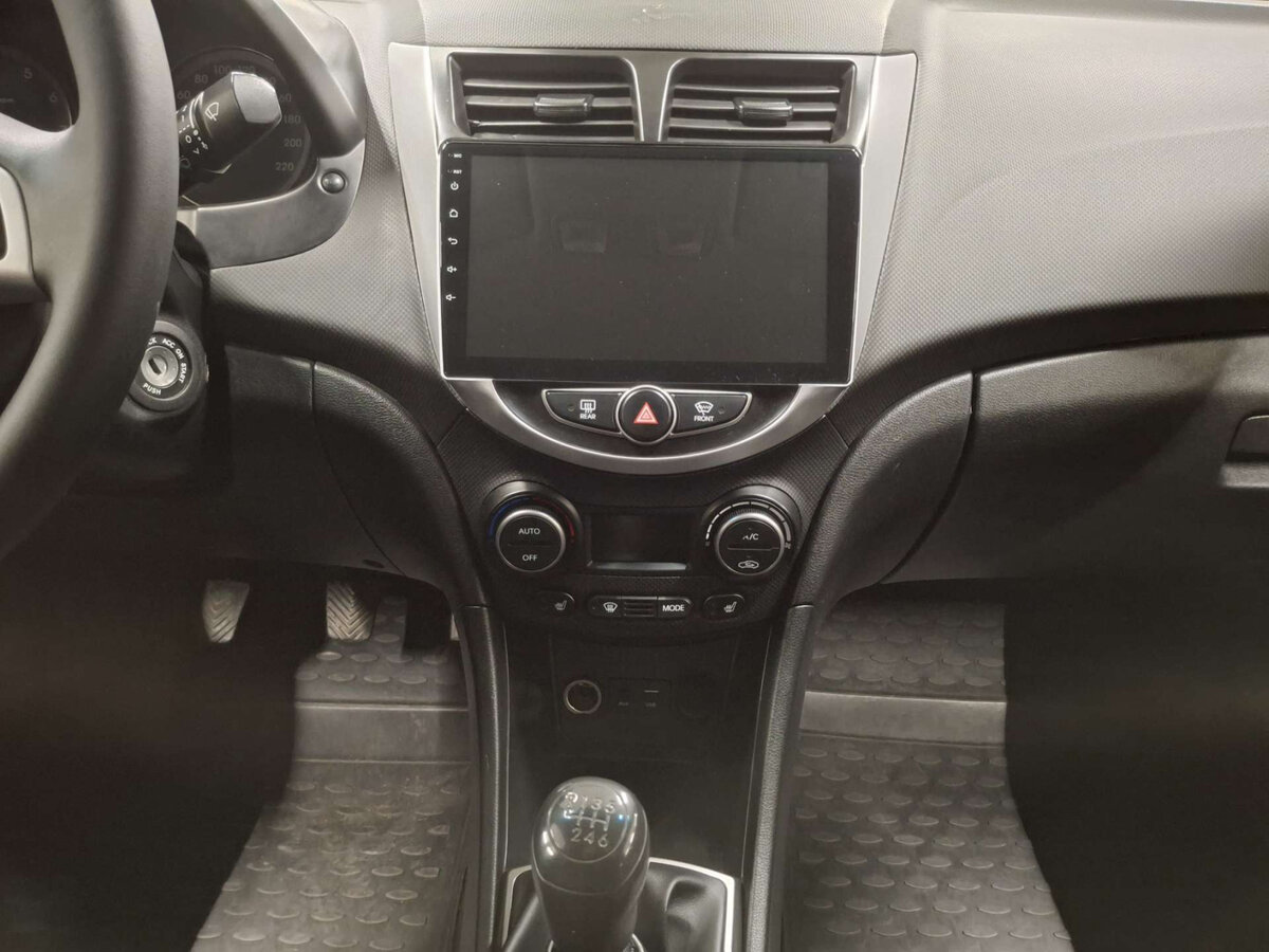 Hyundai Solaris I Рестайлинг, 2016 Фото №15