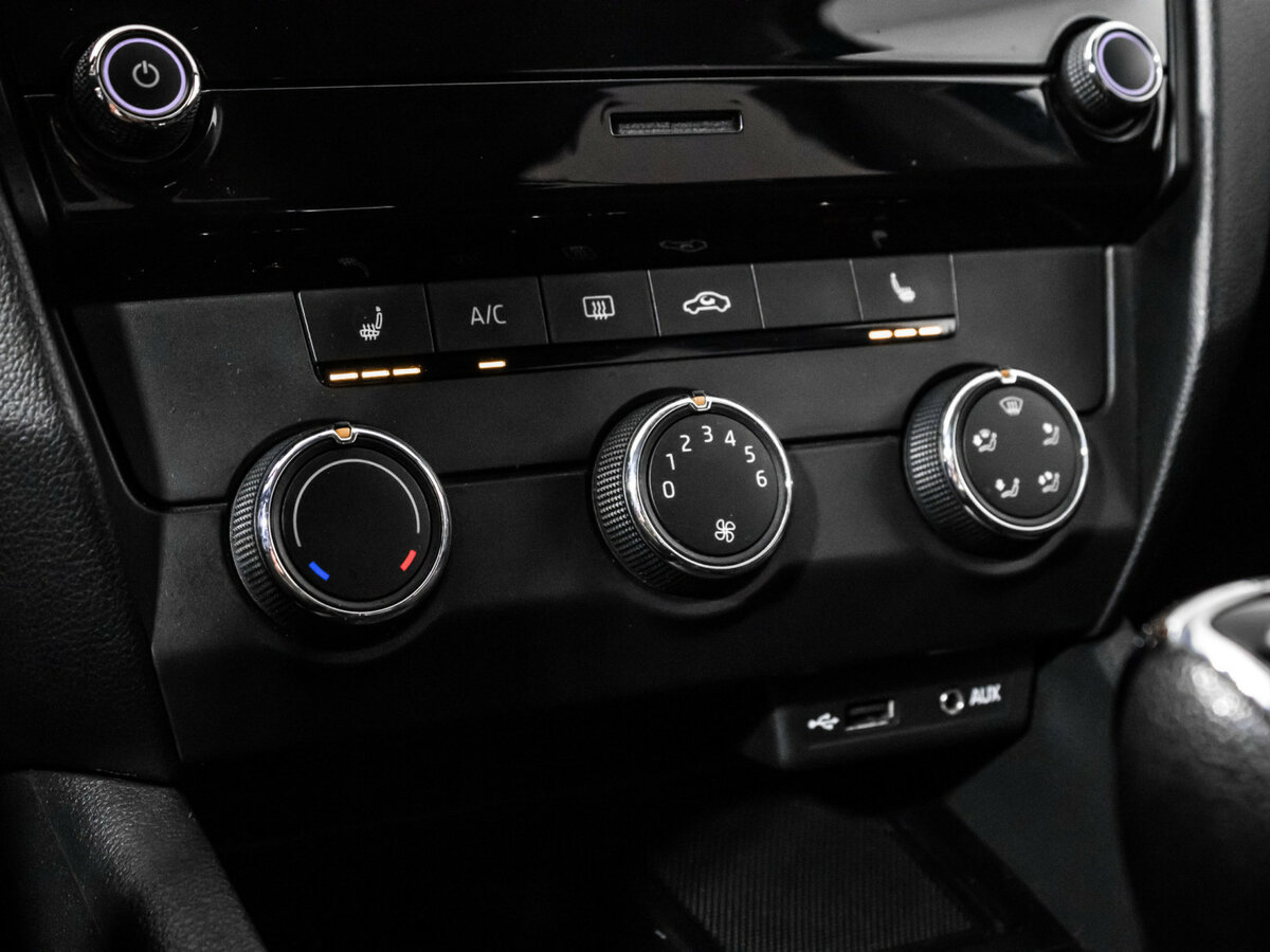 Skoda Octavia III (A7) Рестайлинг, 2017 Фото №11