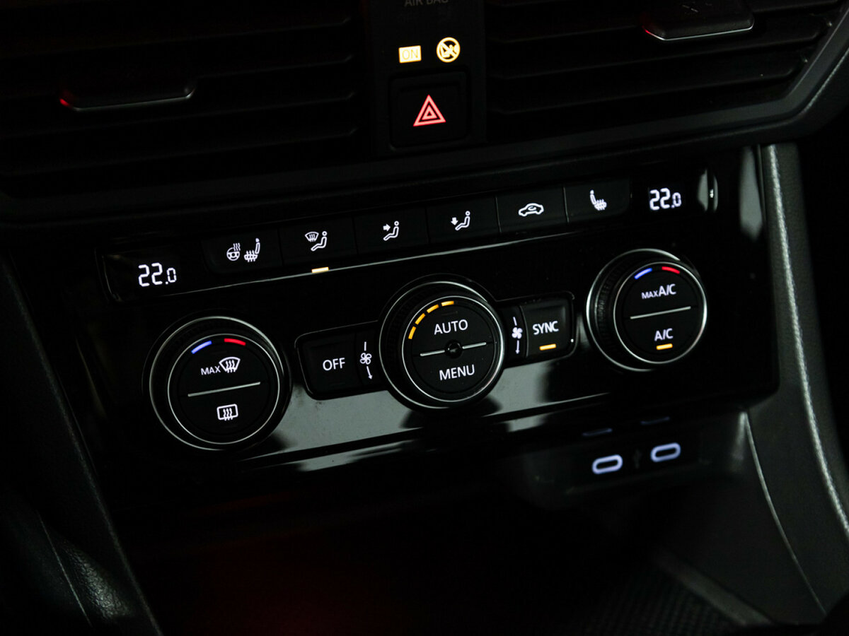 Volkswagen Jetta VII, 2020 Фото №16